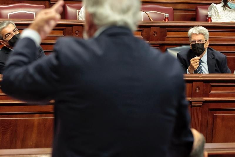 Pleno del Parlamento de Canarias