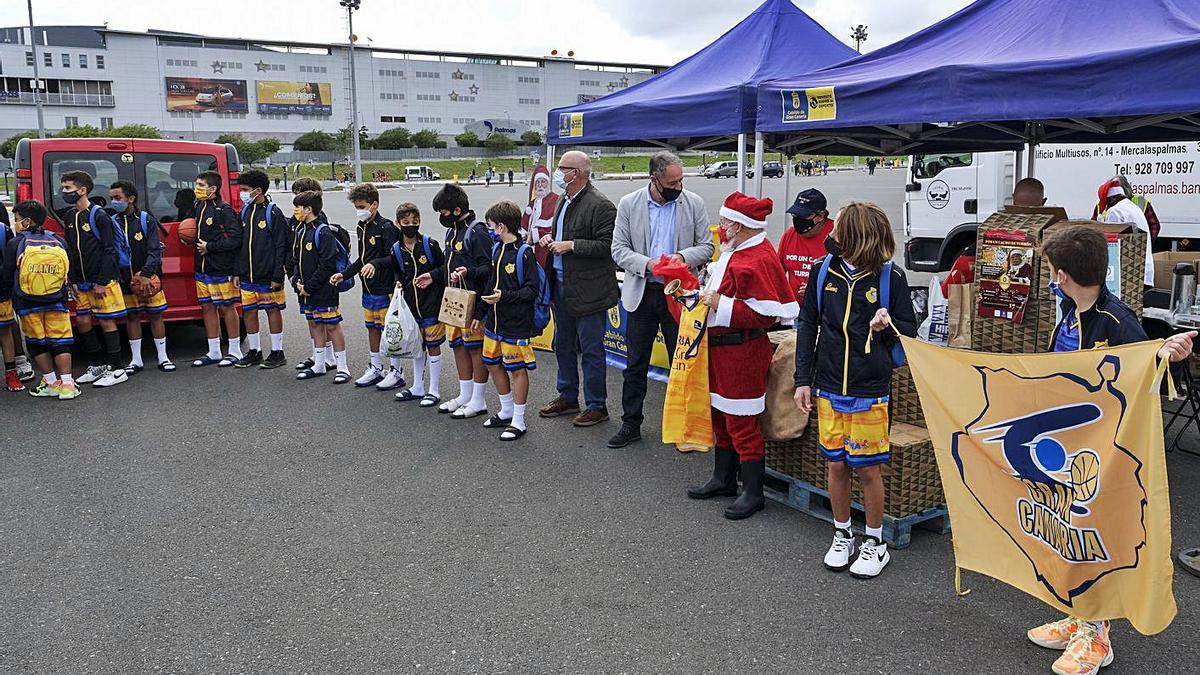 La Caravana Solidaria del Deporte pasa por Siete Palmas