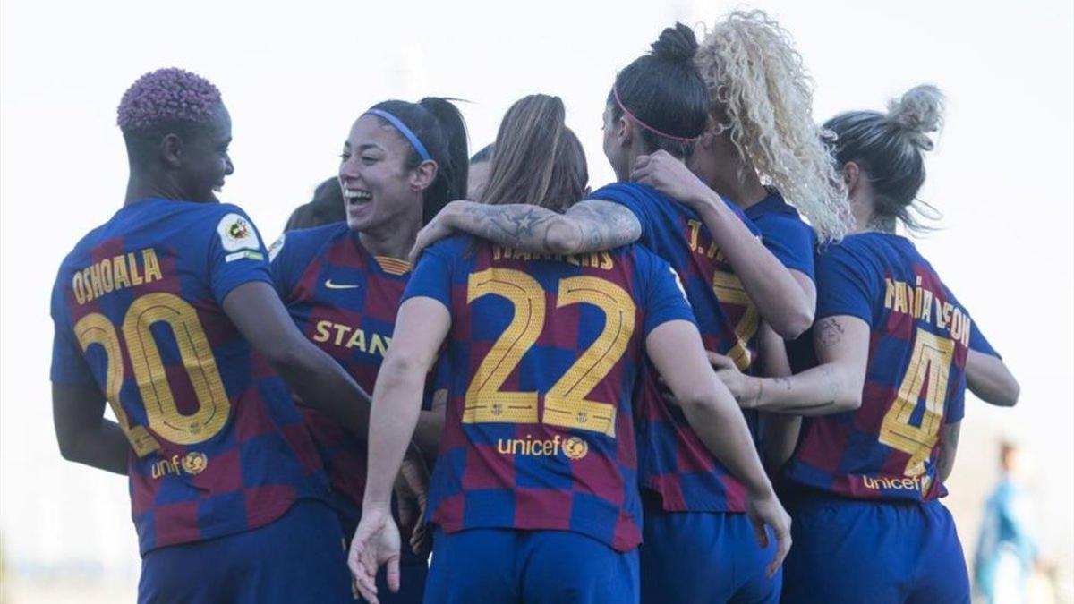 Las jugadoras del Barça celebrando un gol