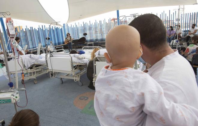 Música para iniciar el curso en el Aula Pediátrica del Hospital General de Alicante