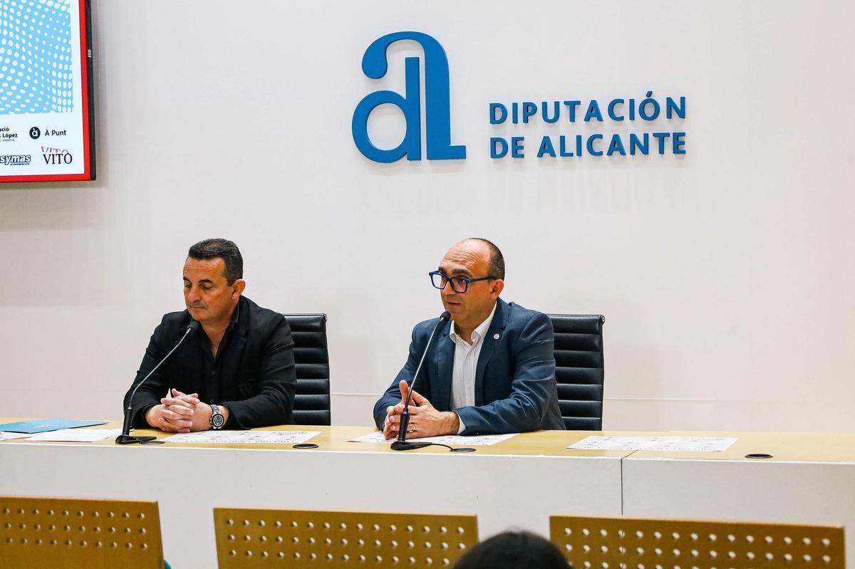 Bernabé Cano i Vicent Molines, durant l'acte de presentació de la Copa Diputació d'Alacant 2026.