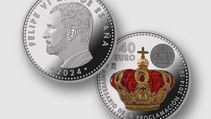 Anverso y reverso de la moneda de conmemoración del décimo aniversario de la proclamación del Rey Felipe VI