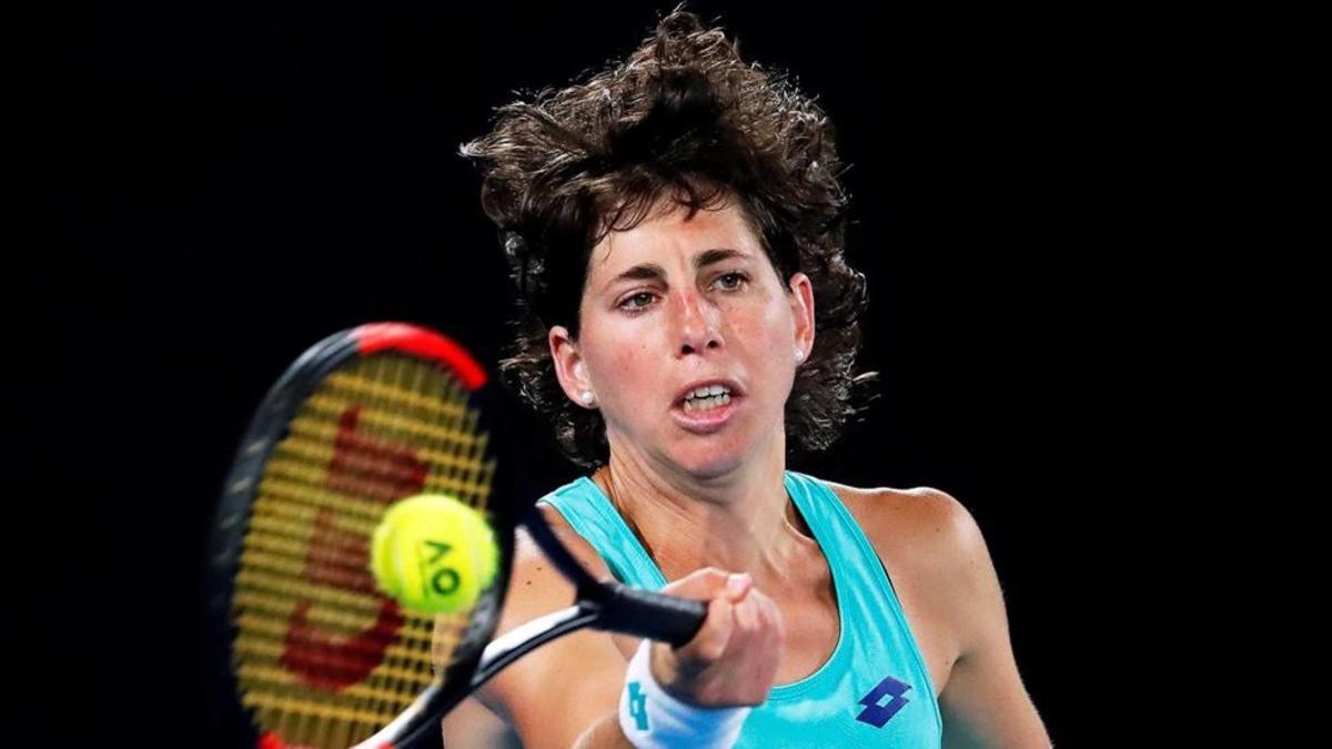 Carla Suárez se despidió del Open de Australia tras caer ante Wozniacki en tres mangas