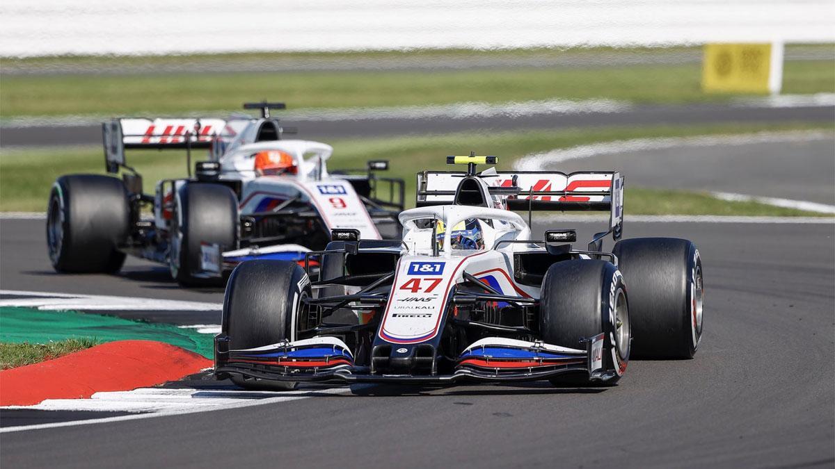 Mazepin y Schumacher, al volante del Haas este año