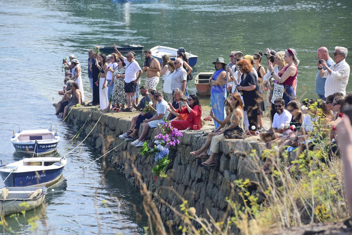 As Xubias muestra su fervor por la Virgen del Carmen en A Coruña