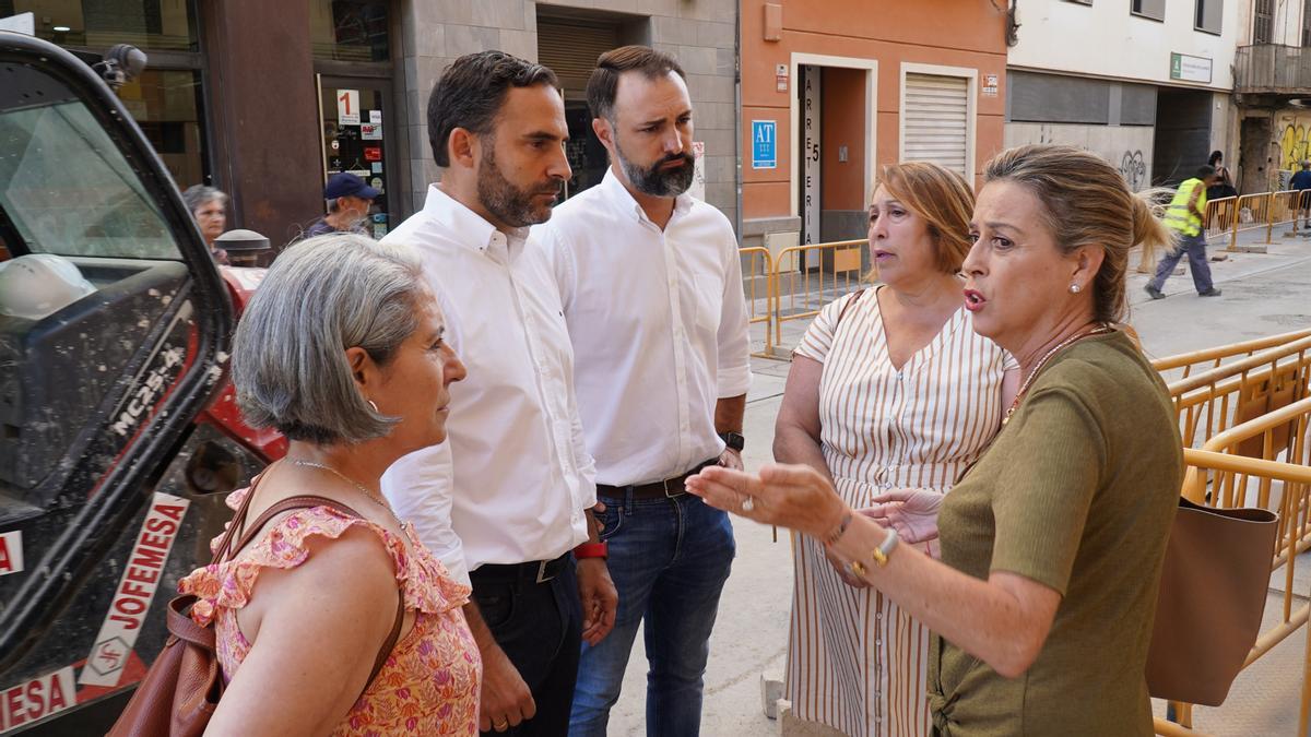 El PSOE critica &quot;la mala planificación municipal&quot; en las obras de calle Carretería