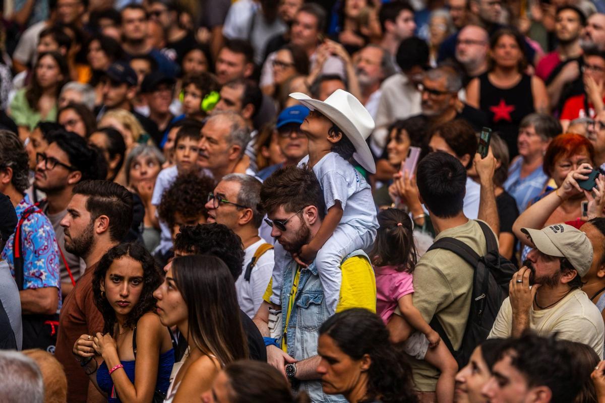 Las colles de Gràcia no han llegado a un acuerdo antes del pregón de la Fiesta Mayor, con lo que los actos de cultura popular quedarían desconvocados en los próximos días.