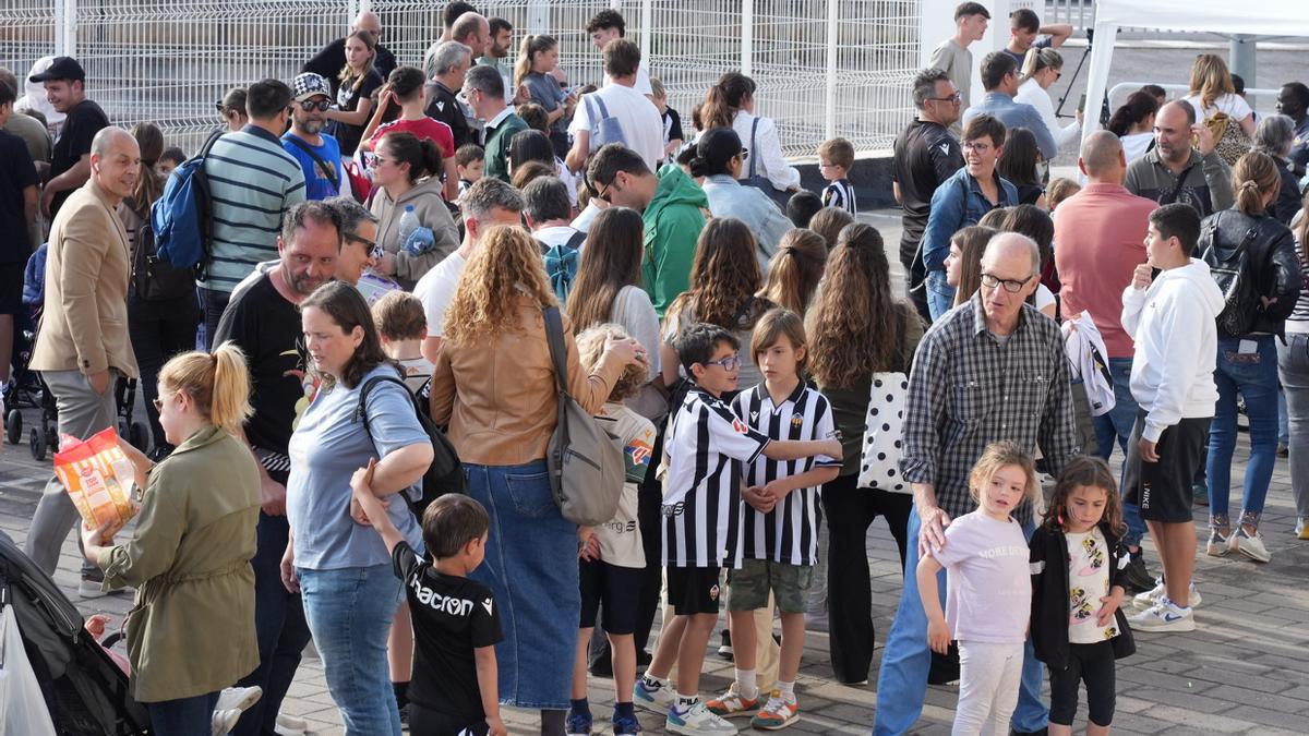 El Día del Niño del SkyFi Castalia