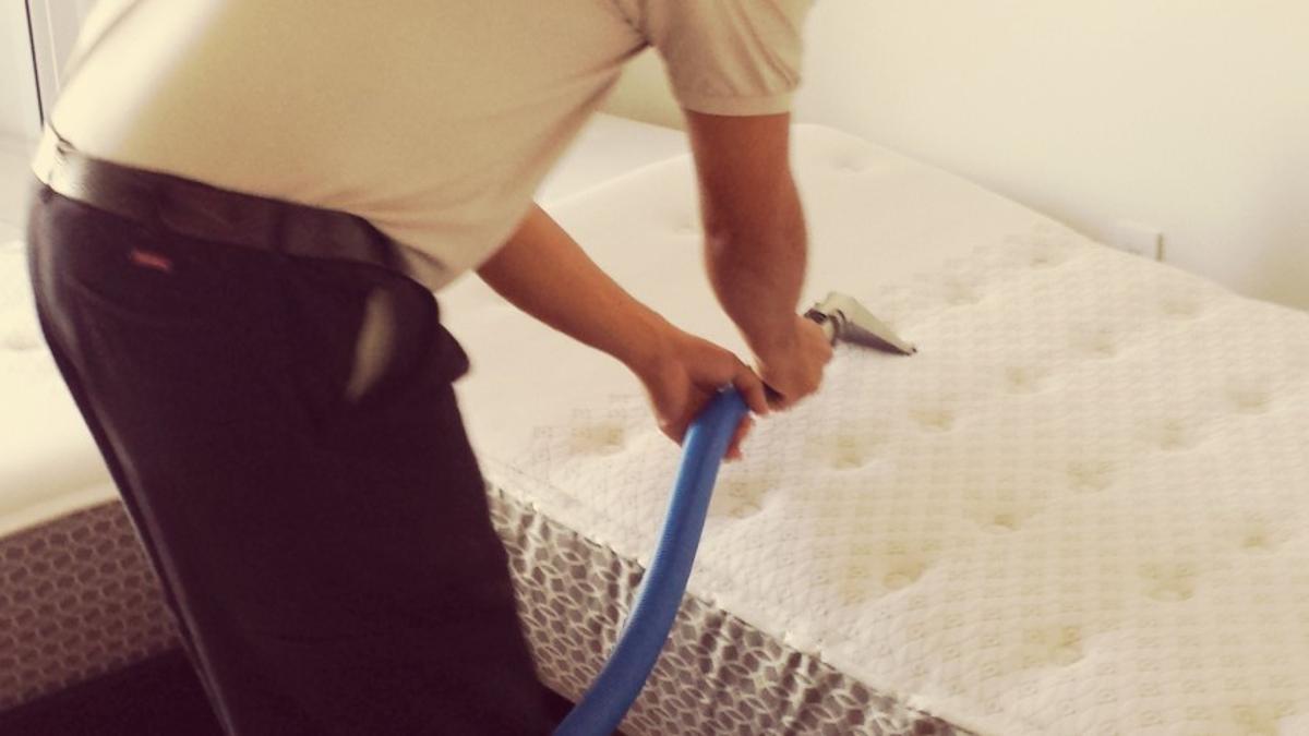 Aprende cómo limpiar un colchón