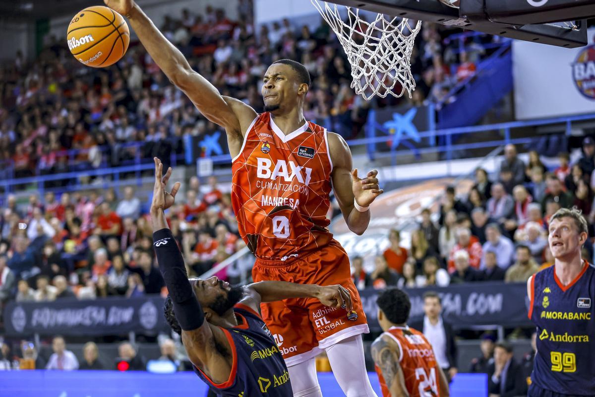 Kao Akobundu-Ehiogu, durant el partit del Baxi contra el MoraBanc Andorra