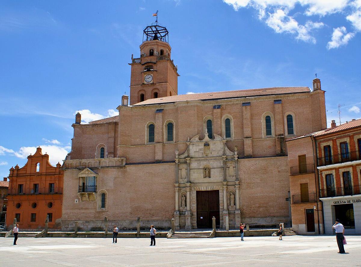 Medina del Campo es conocido por ser el lugar donde Isabel la Católica escribió su testamento y, posteriormente, falleció
