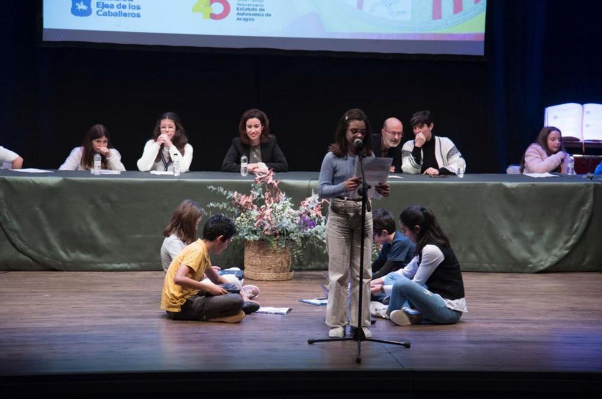 Cada uno de los cinco colegios se centró en un aspecto específico del estatuto. | SERVICIO ESPECIAL