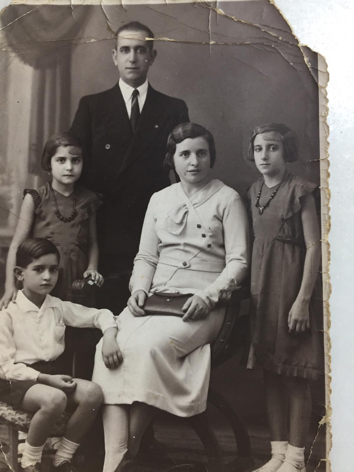 Ulpiano Alonso y su familia.