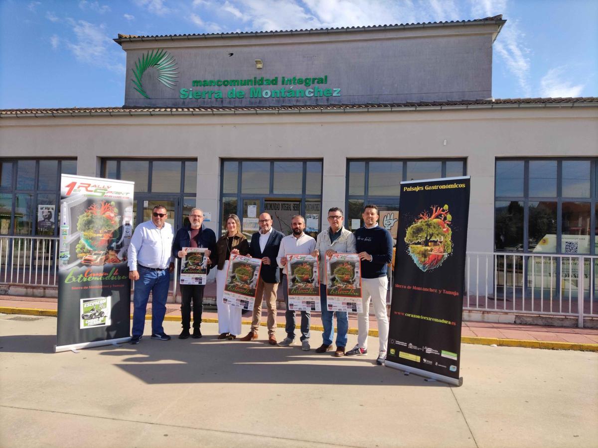 Raúl Gómez, Carmen Robles, Francisco Giraldo, Elías Hernández, Manuel Bautista, Juan Rodríguez yJoaquín Plana.