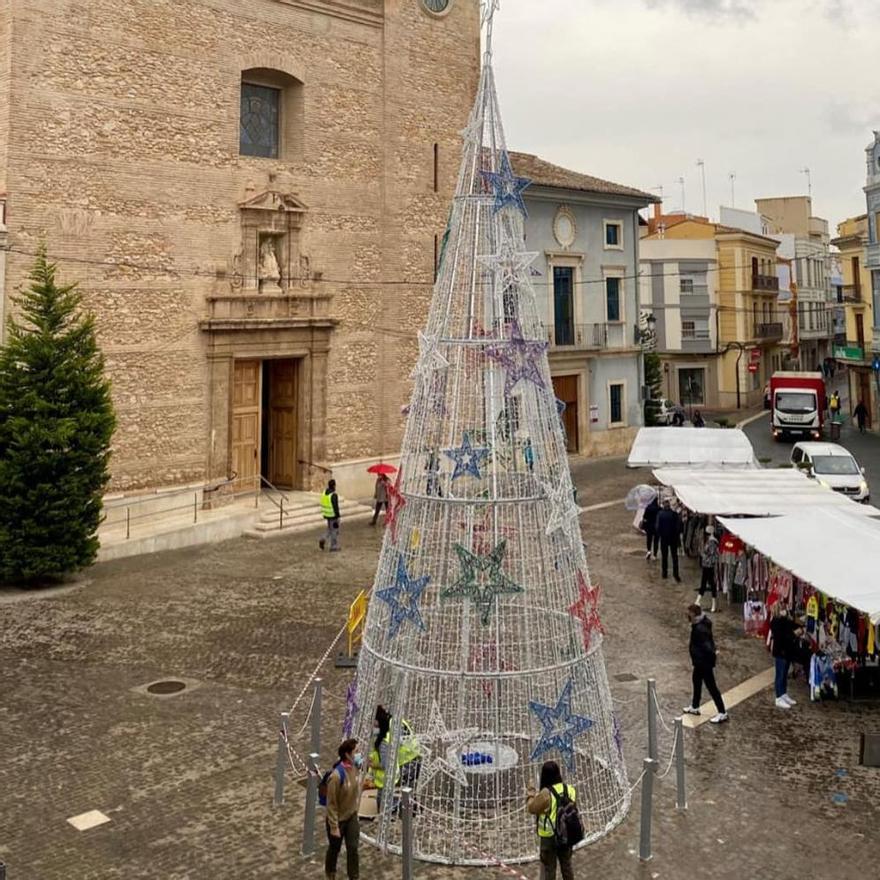 Arbol de Navidad en Silla.