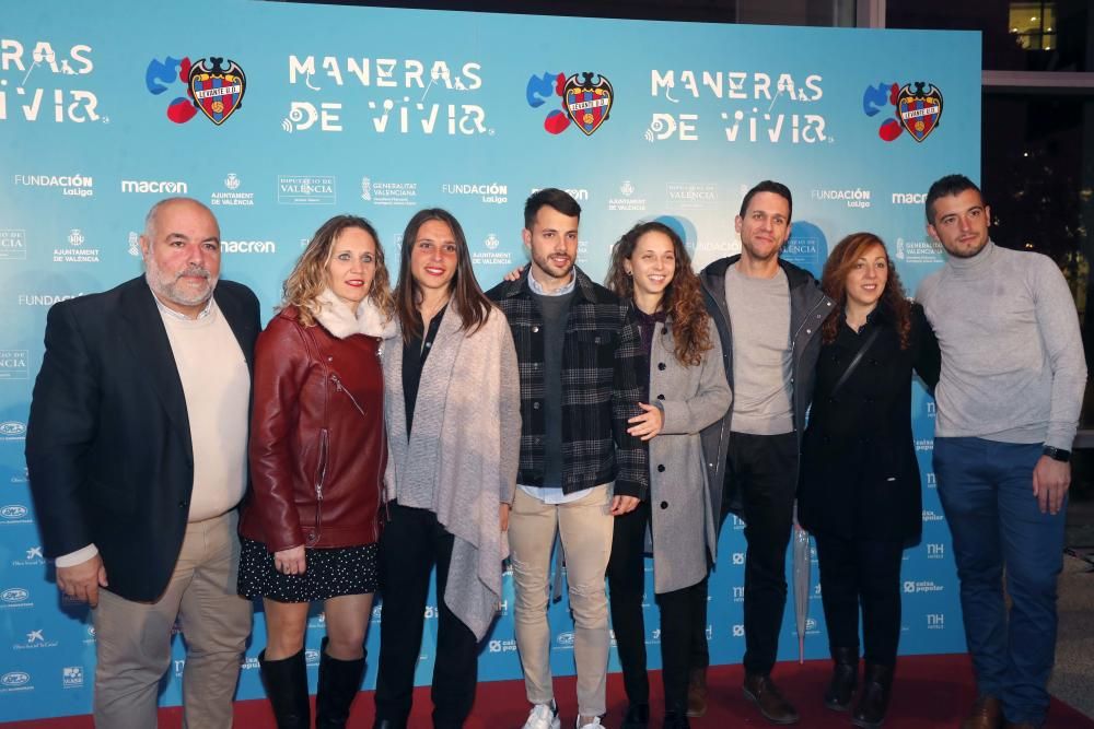 El Levante UD y su Fundación presentan la película levantinista "Maneras de vivir"