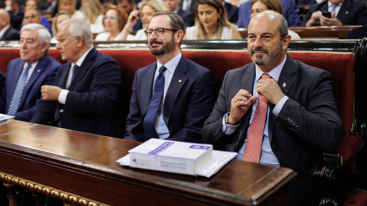 El presidente del Senado, Pedro Rollán, el vicepresidente primero, Javier Maroto, y el portavoz, Javier Arenas.