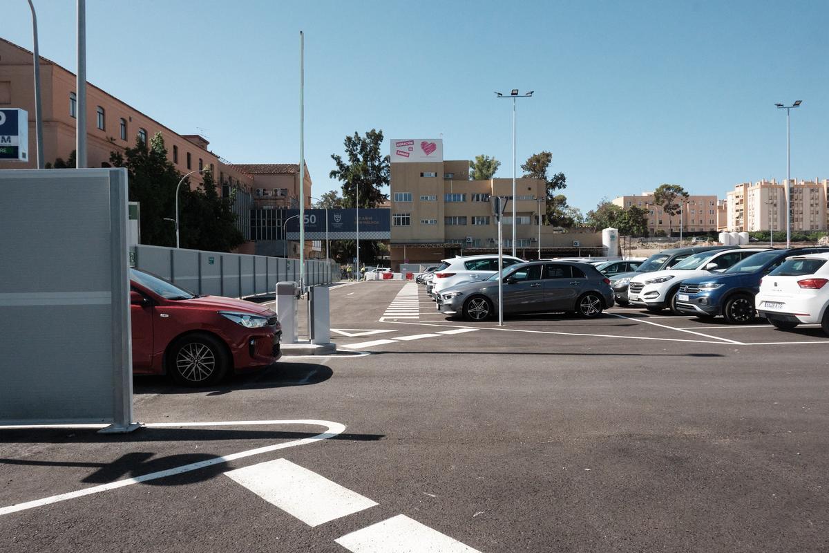 Aparcamiento del Hospital Civil.