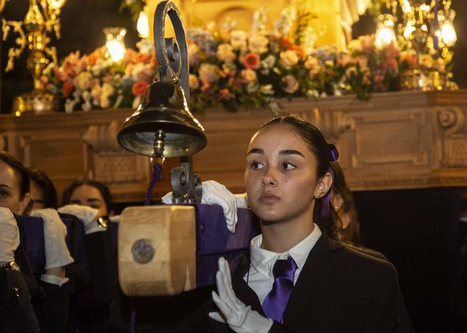 Procesión nocturna de la Hermandad Penitencial Stabat Mater en el Martes Santo de Alicante
