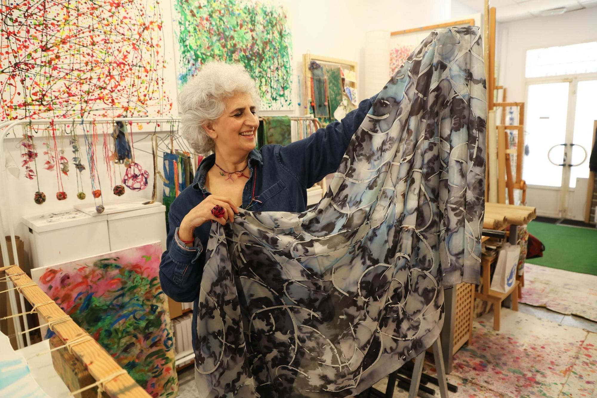 Los viejos oficios: María Feijoo, pintora-decoradora de telas