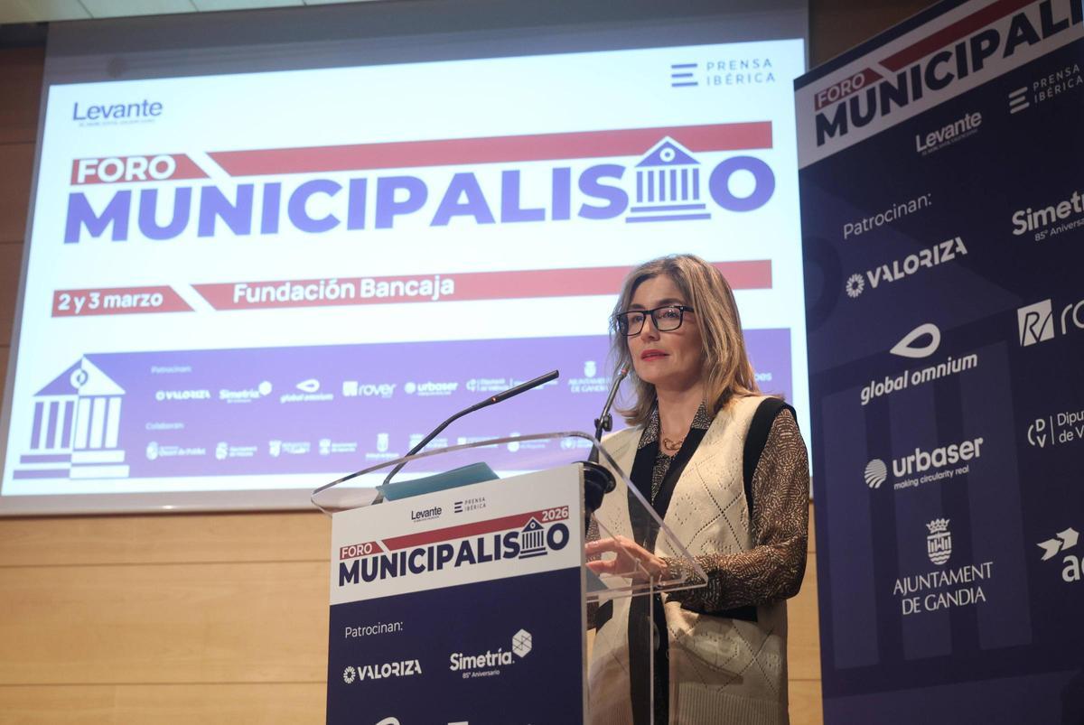Ainhoa Moll, directora editorial de Prensa Ibérica, durante su discurso de apertura del Foro del Municipalismo de Levante-EMV.