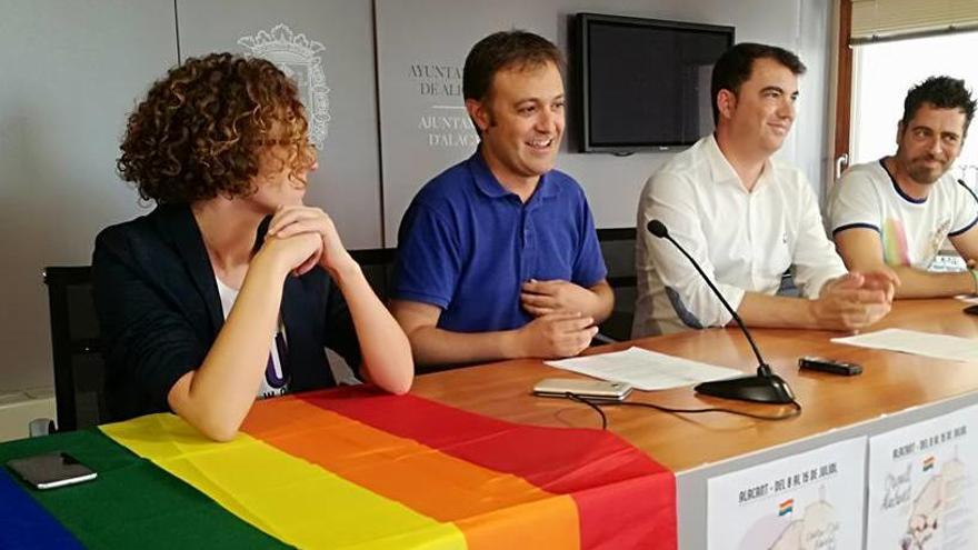 Un momento de la presentación de los actos del Orgullo, ayer