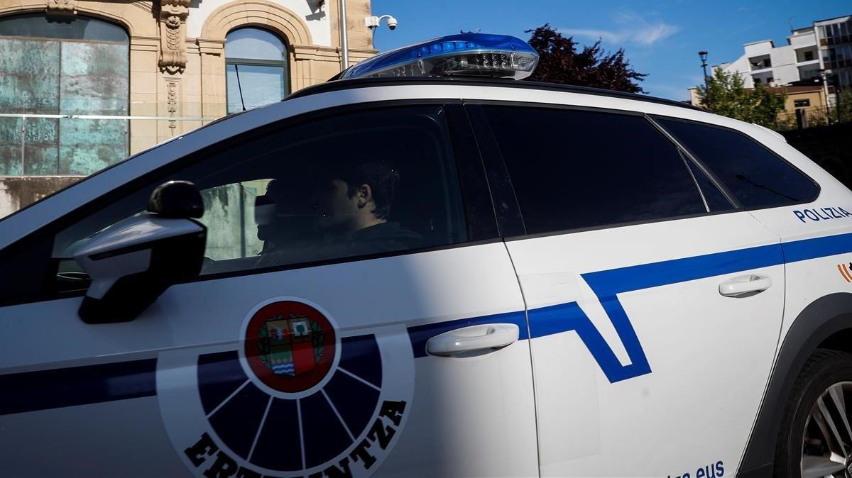 zentauroepp47947518 grafcav3929 san sebasti n gipuzkoa 29 04 2019 un coche190505101946 zentauroepp47947518 grafcav3929 san sebasti n gipuzkoa 29 04 2019 un coche190505101946