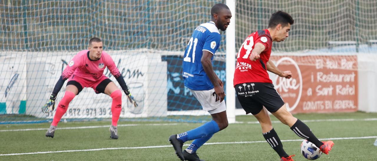 Fútbol - Tercera. Derbi Sant Rafel - Formentera