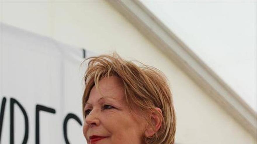 Lydie Salvayre, Premio Goncourt, visita la Feria del Libro