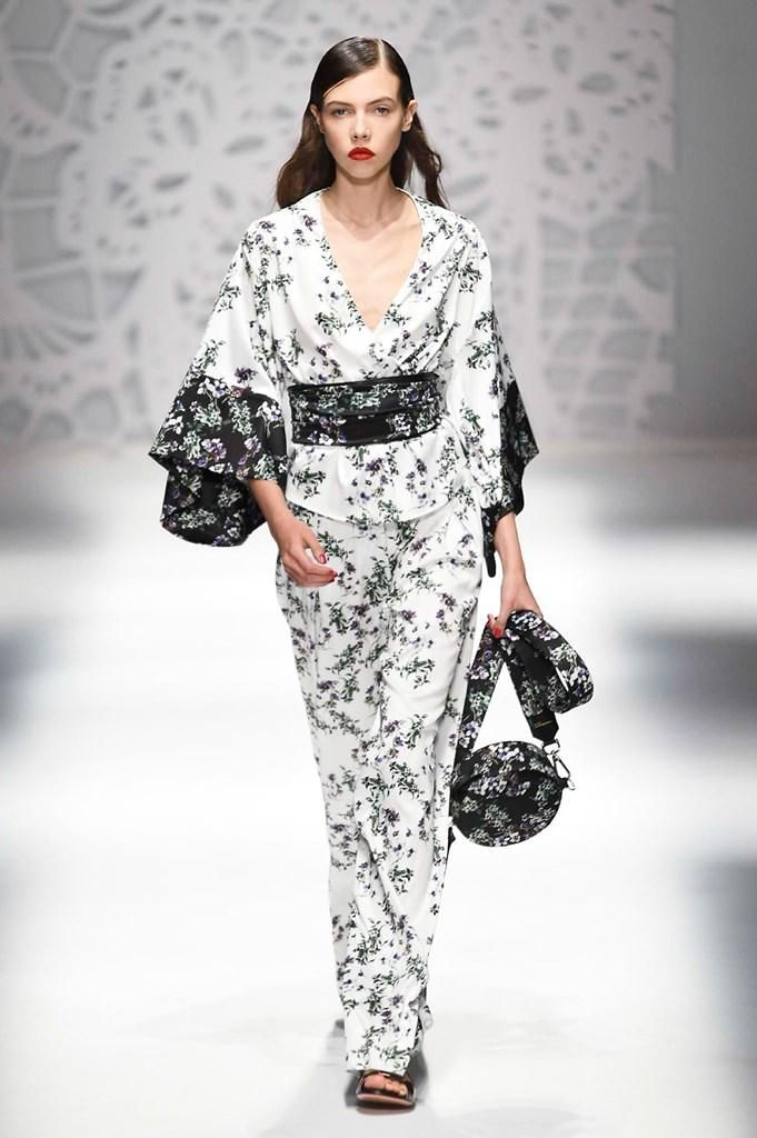 Blumarine