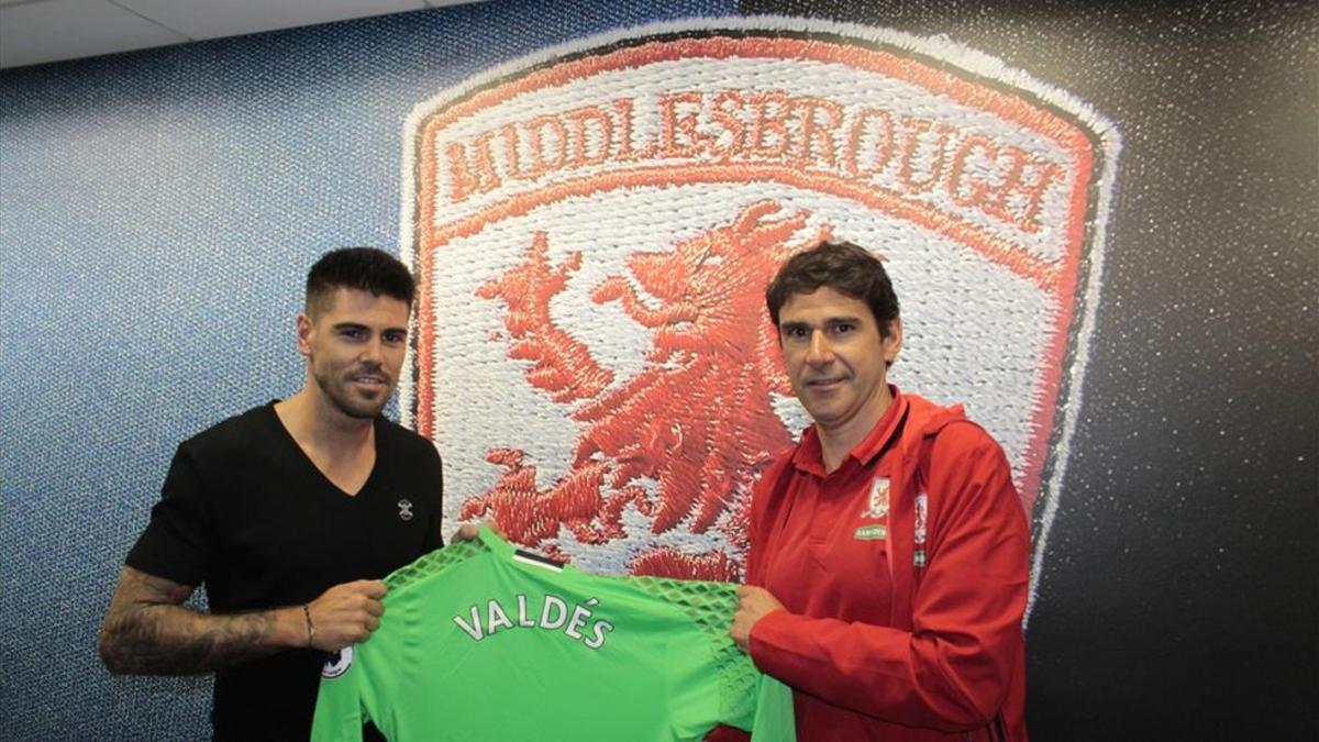 Valdés, junto a Karanka cuando fichó por el Middlesbrough