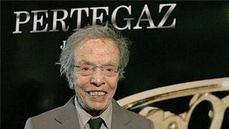 Muere a los 96 años el diseñador Manuel Pertegaz