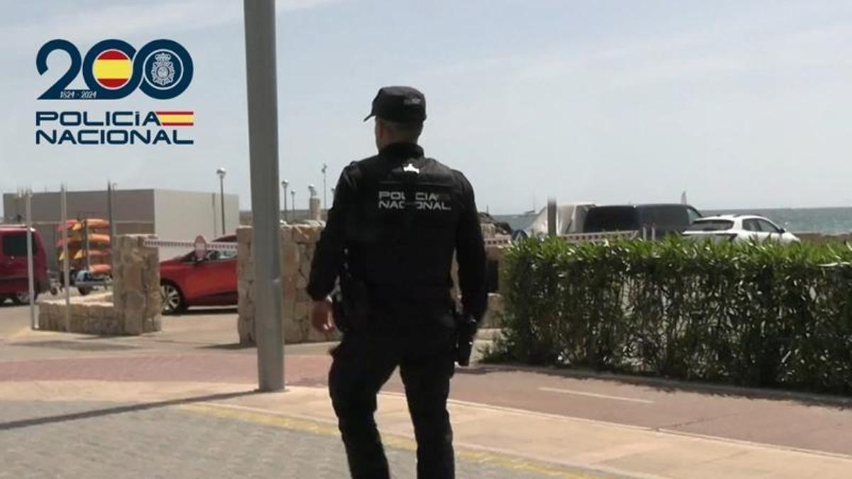 Die Polizei nahm die Frau fest.