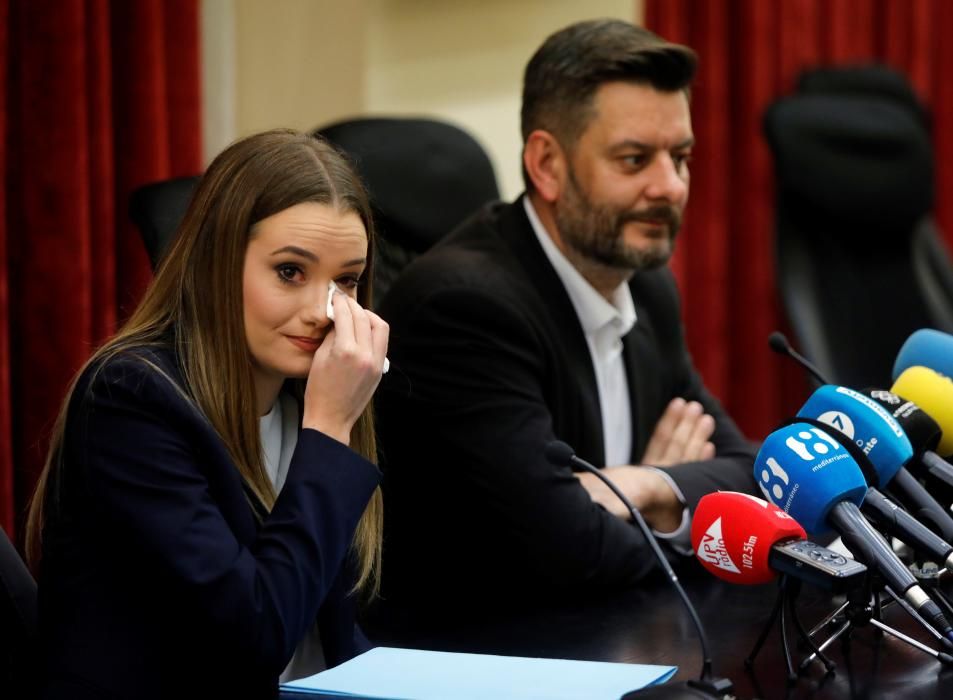 Rueda de prensa de Consuelo Llobell en el que asume la suspensión porque "como médica, sé que la salud está por encima de todo"