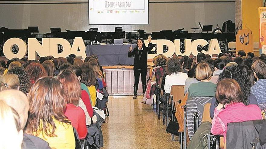 Gurús de la educación ‘emocionan’ en Onda