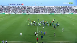 Betis y Como, un amistoso a puñetazo limpio
