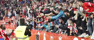 El bisturí del Sporting-Alcorcón: éxtasis final en un Molinón sin restricciones de aforo tras 600 días