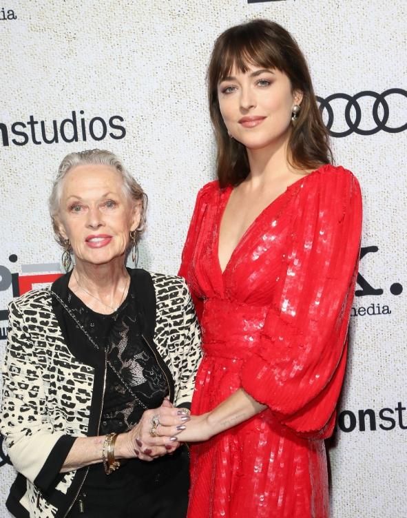 Tippi Hedren y su nieta, Dakota Johnson
