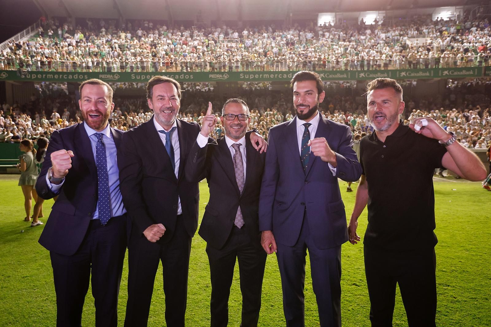 El Córdoba CF vuelve a Segunda / Las mejores imágenes de una noche para la historia