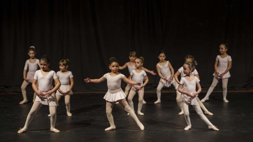 Scene Ballet durante la celebración del Día Internacional de la Danza