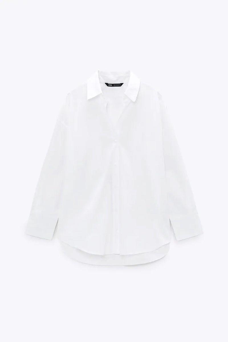 Camisa blanca 'oversize' de Zara