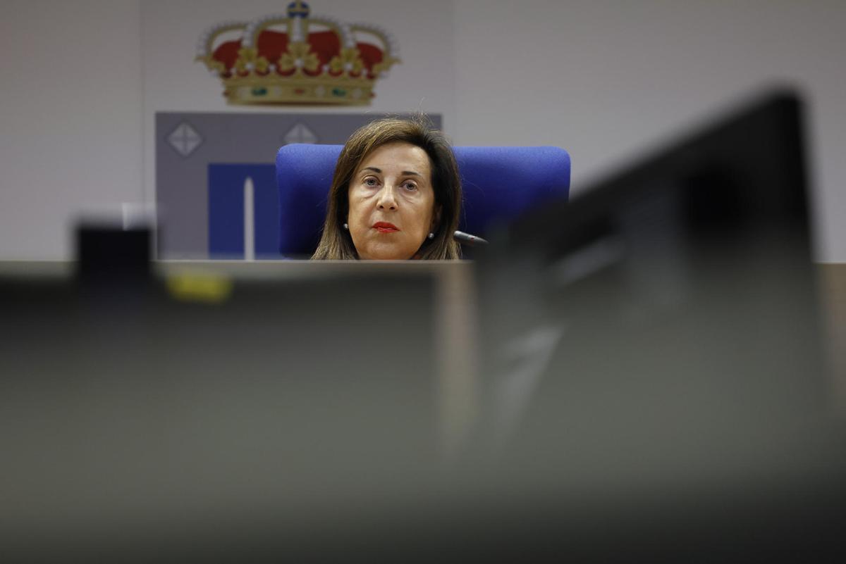 La minsitra de Defensa en funciones, Margarita Robles, en una visita al Mando de Operaciones