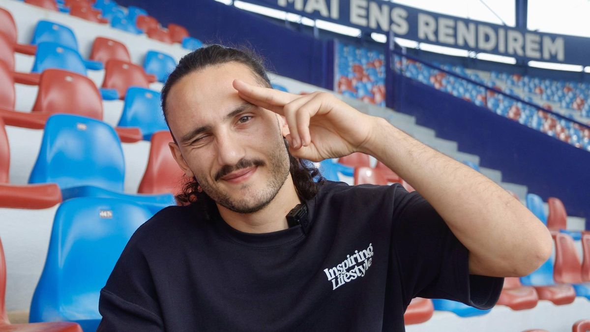 Entrevista con Kochorashivili en el Ciutat de València como despedida del club.