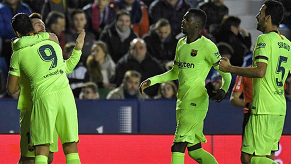 Gran asistencia de Busquets en el primer gol de Messi