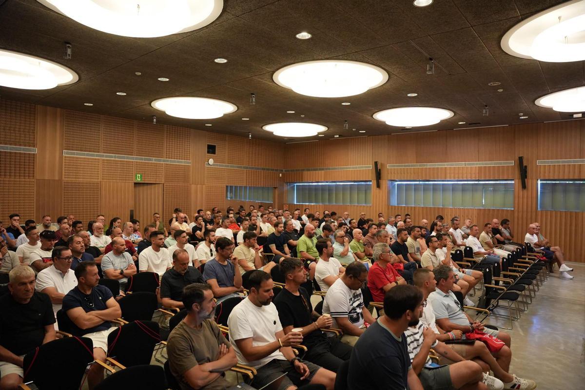 Álbum de fotos de la ‘Jornada d’Actualització i Reciclatge’ del Comité Técnico de Entrenadores de la FFIB