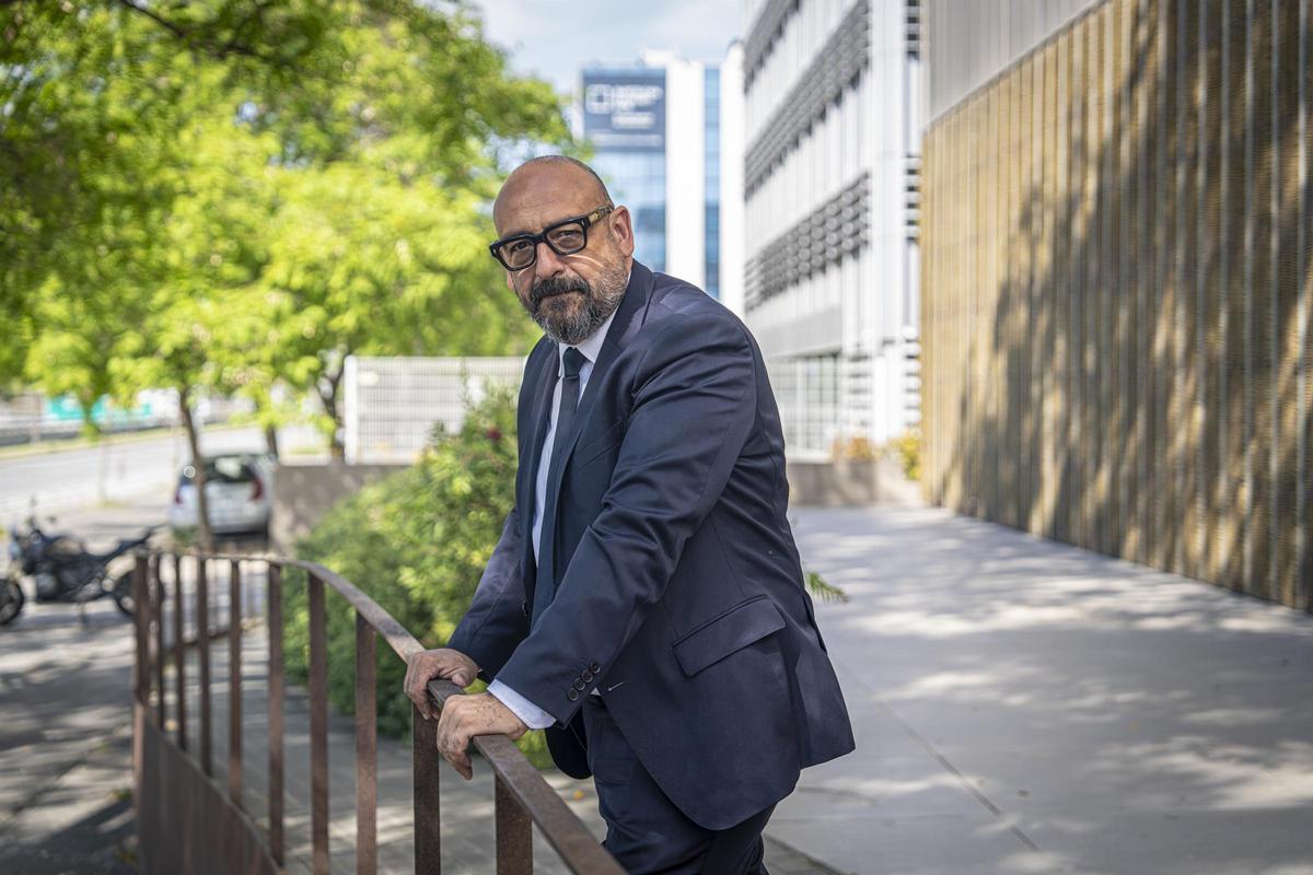 Jordi Cañas, candidato de Cs para las elecciones europeas del 9J, en una entrevisa con EL PERIÓDICO