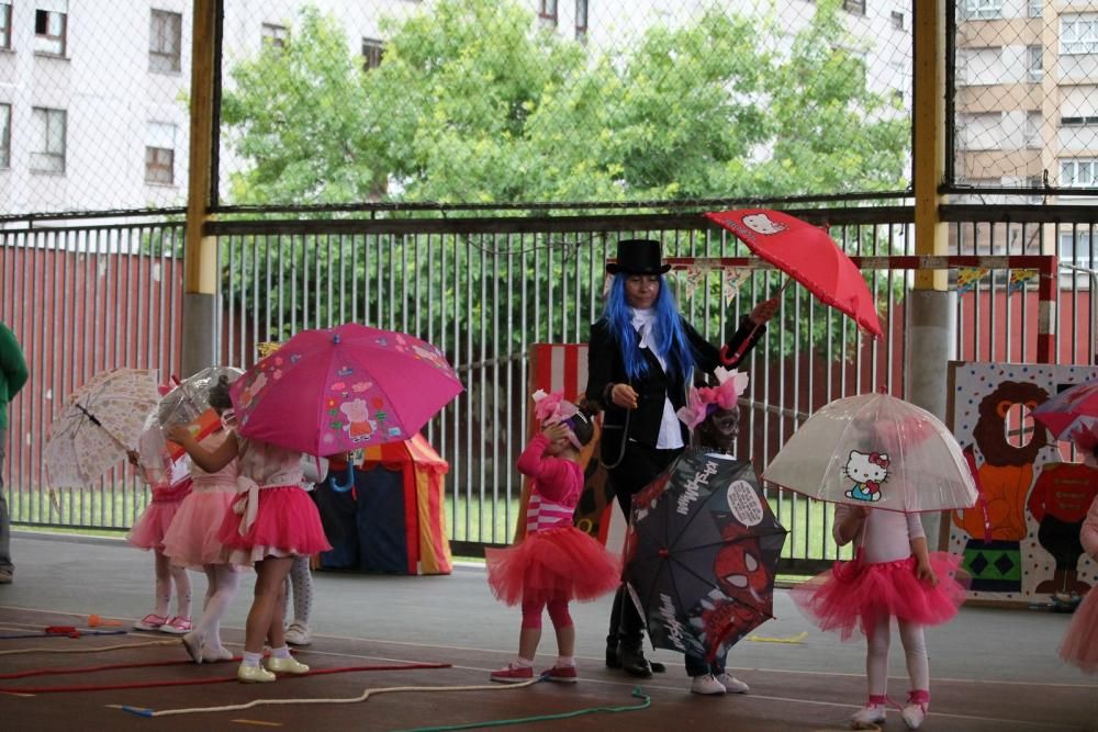 Un circo en el colegio Laviada