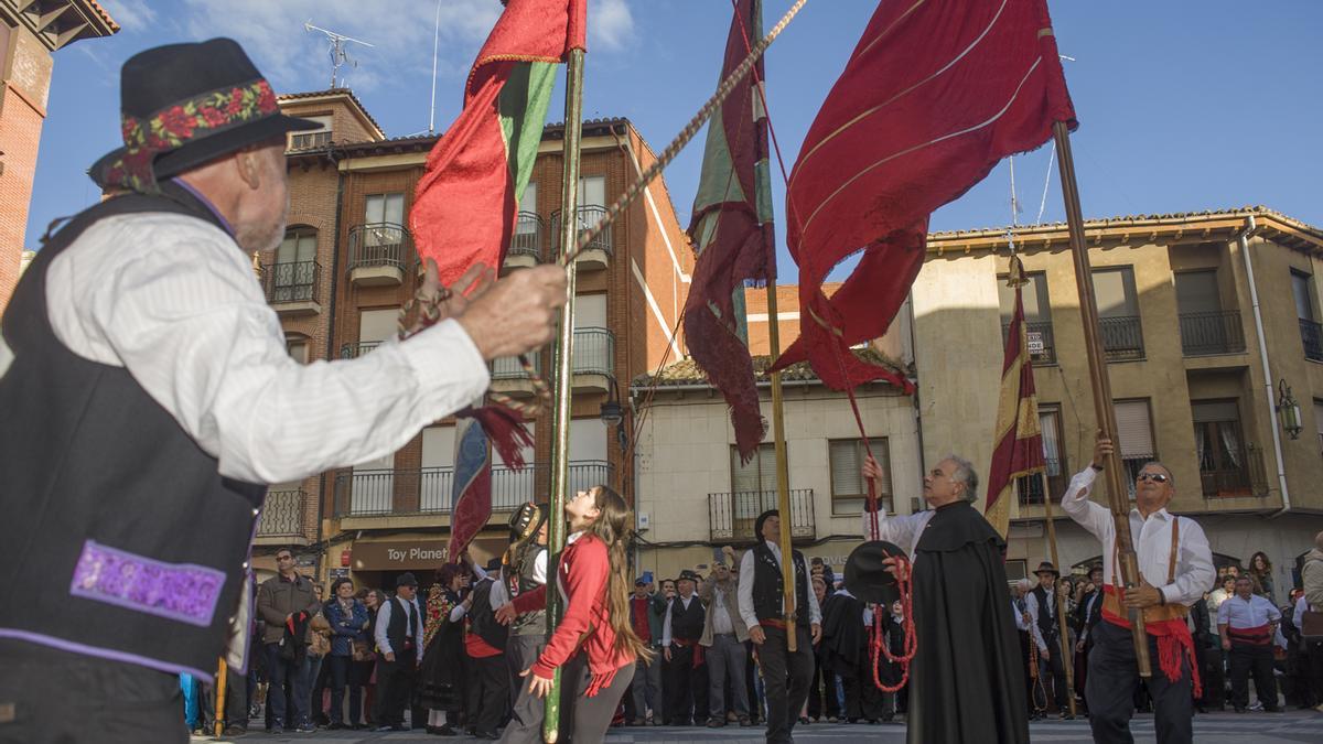 El desfile de pendones anticipará el inicio de la Gala de los Premios MT en el Reina Sofía.