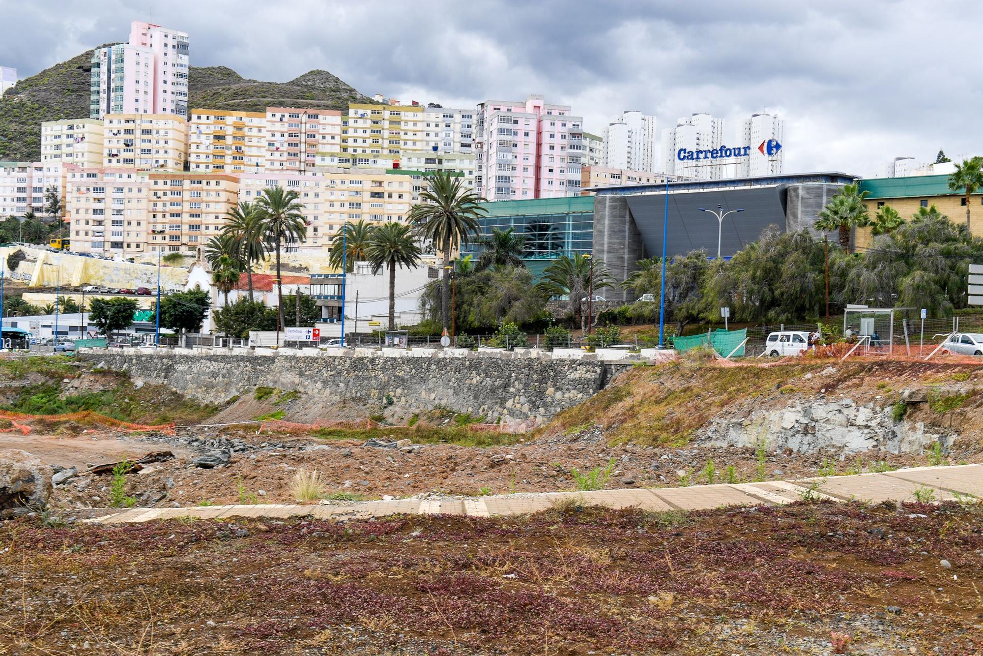 Estado de las obras en la Avenida Marítima, San Cristóbal y la estación de la Metroguagua en Hoya de la Plata