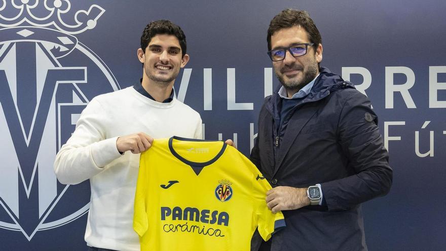 Gonzalo Guedes ya luce como jugador del Villarreal.